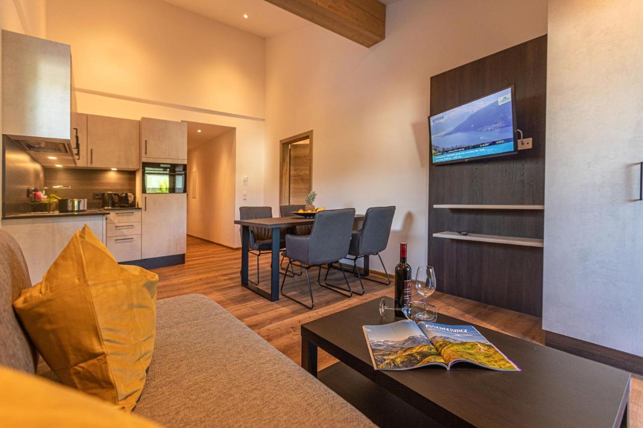 Tevini Boutique Suites By We Rent Zell am See Kültér fotó