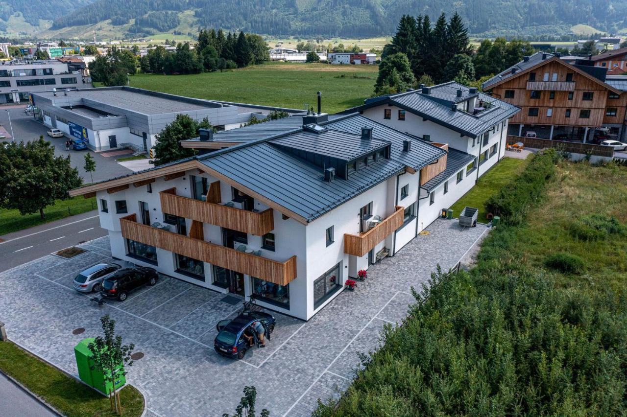 Tevini Boutique Suites By We Rent Zell am See Kültér fotó