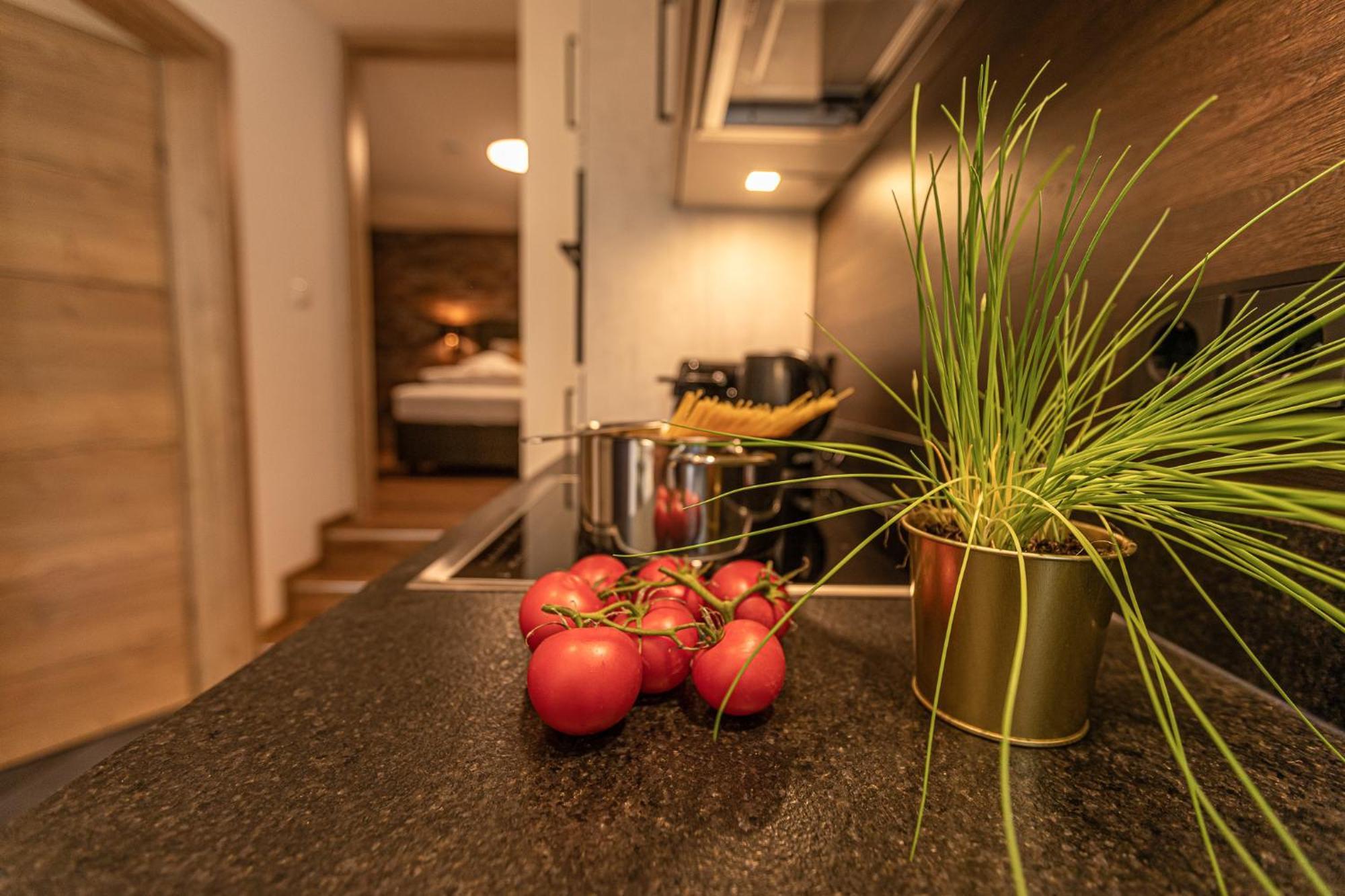 Tevini Boutique Suites By We Rent Zell am See Szoba fotó