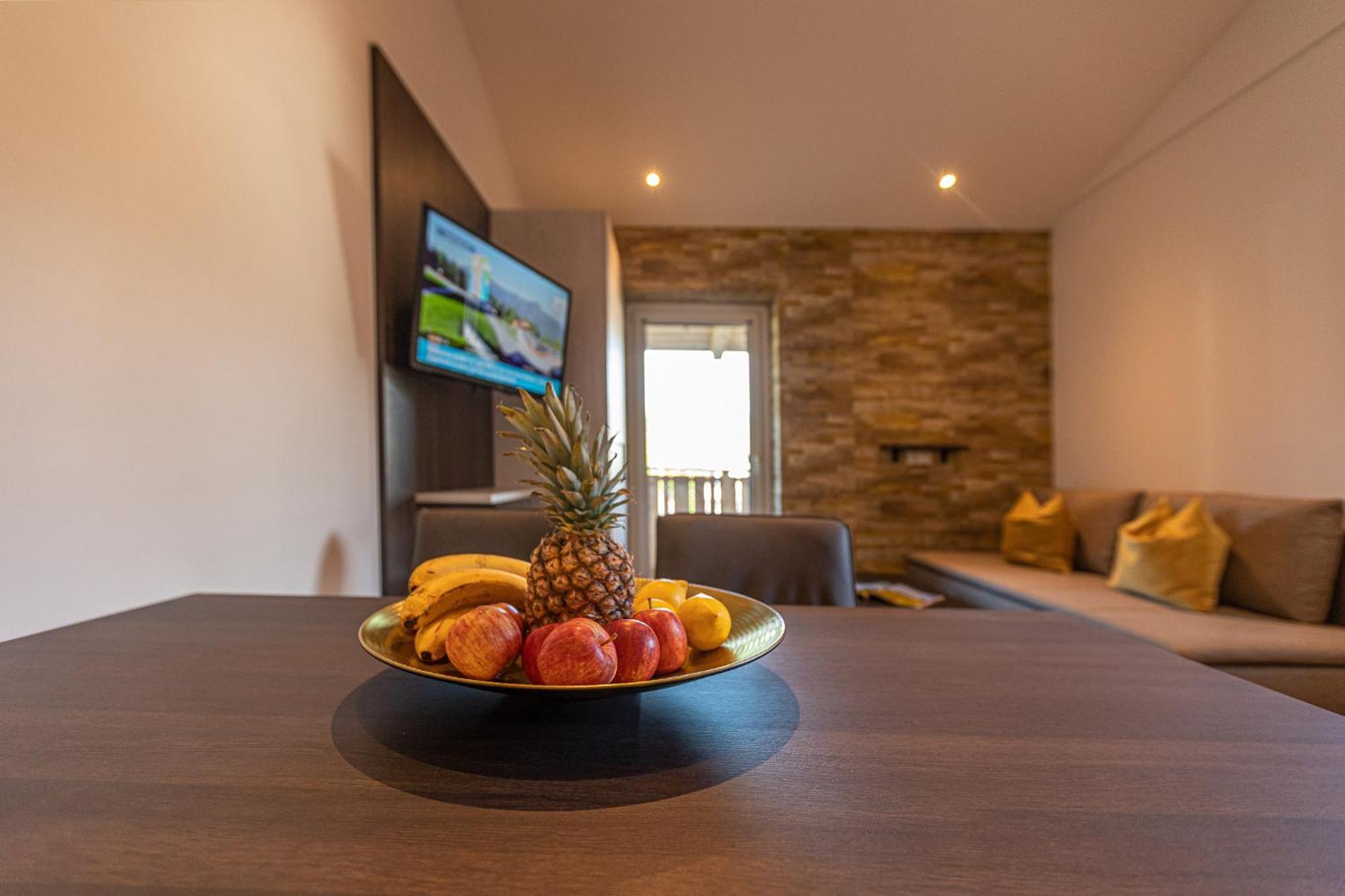Tevini Boutique Suites By We Rent Zell am See Szoba fotó
