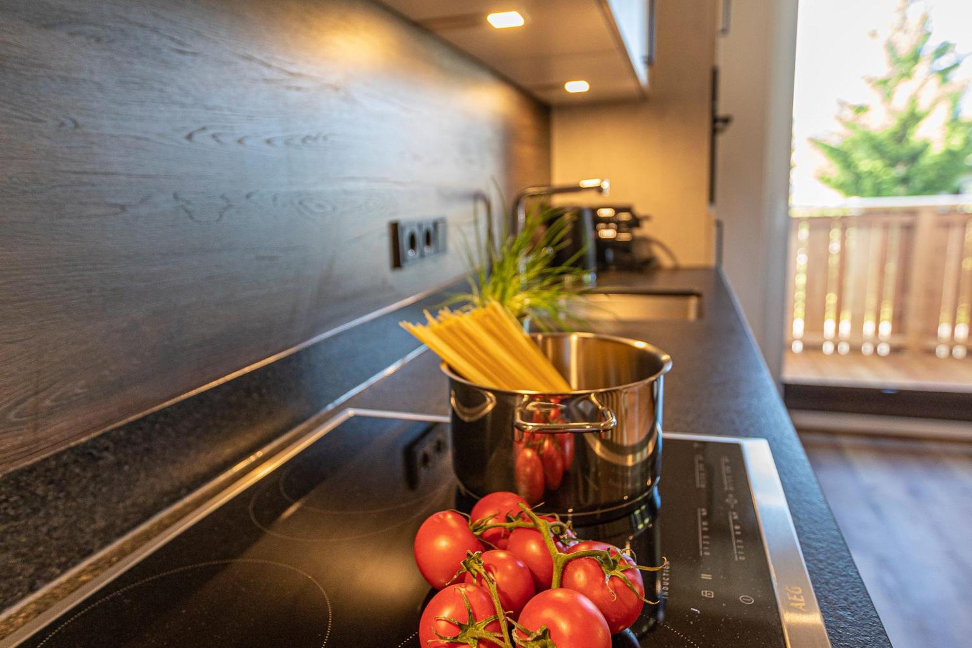 Tevini Boutique Suites By We Rent Zell am See Szoba fotó